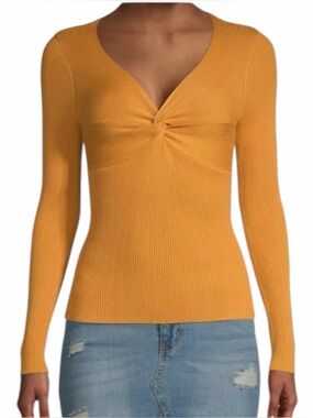 🆕 No Boundaries V-Neck Twist Front Sweater